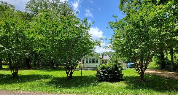 3.43 Acres of Residential Land with Home for Sale in McComb, Mississippi