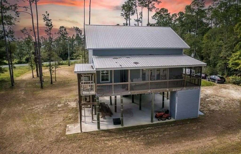 2 Acres of Residential Land with Home for Sale in Otter Creek, Florida