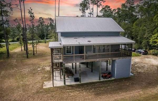 2 Acres of Residential Land with Home for Sale in Otter Creek, Florida