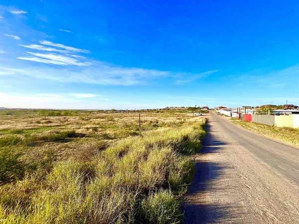 1 Acre of Commercial Land for Lease in Laredo, Texas