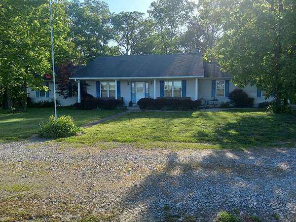 40 Acres of Land with Home for Sale in Sumner, Illinois