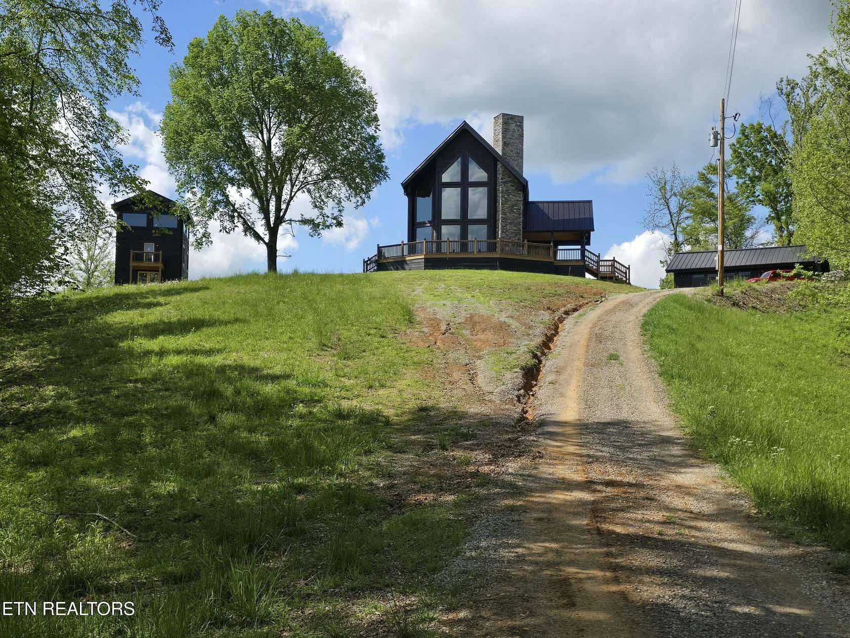 154 Acres of Land with Home for Sale in Sneedville, Tennessee