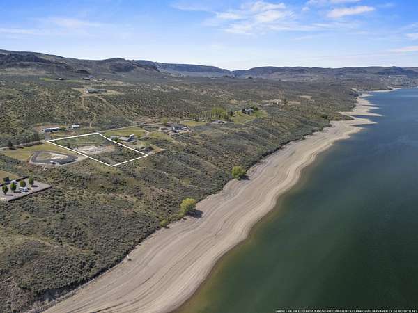 2.2 Acres of Land for Sale in Grand Coulee, Washington