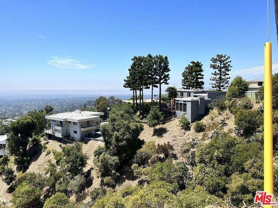 0.77 Acres of Residential Land for Sale in Los Angeles, California