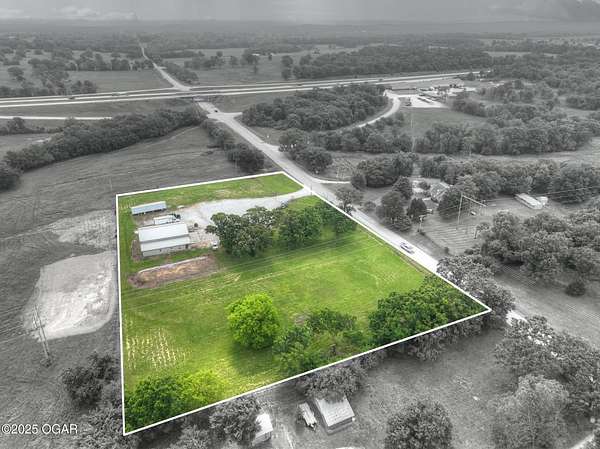 4 Acres of Improved Commercial Land for Sale in Neosho, Missouri