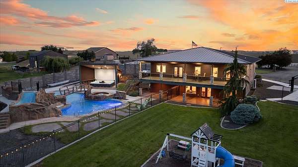 4.34 Acres of Residential Land with Home for Sale in Eltopia, Washington