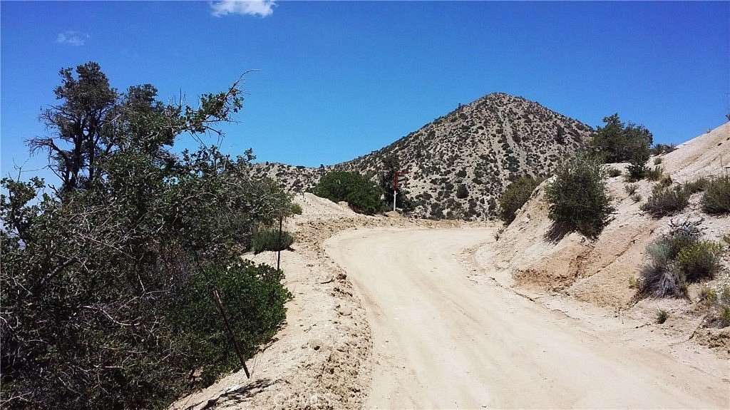 0.16 Acres of Land for Sale in Piñon Hills, California