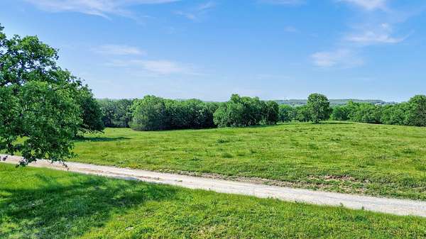 52 Acres of Agricultural & Residential Land for Sale in Gainesville, Texas