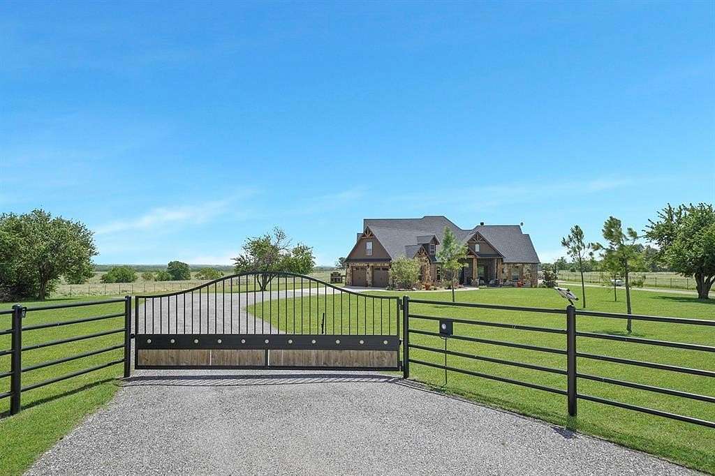 10 Acres of Land with Home for Sale in Sanger, Texas