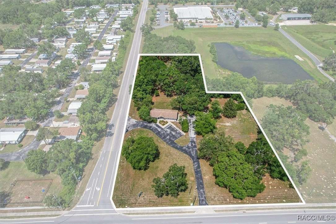 3 Acres of Mixed-Use Land for Sale in Lecanto, Florida