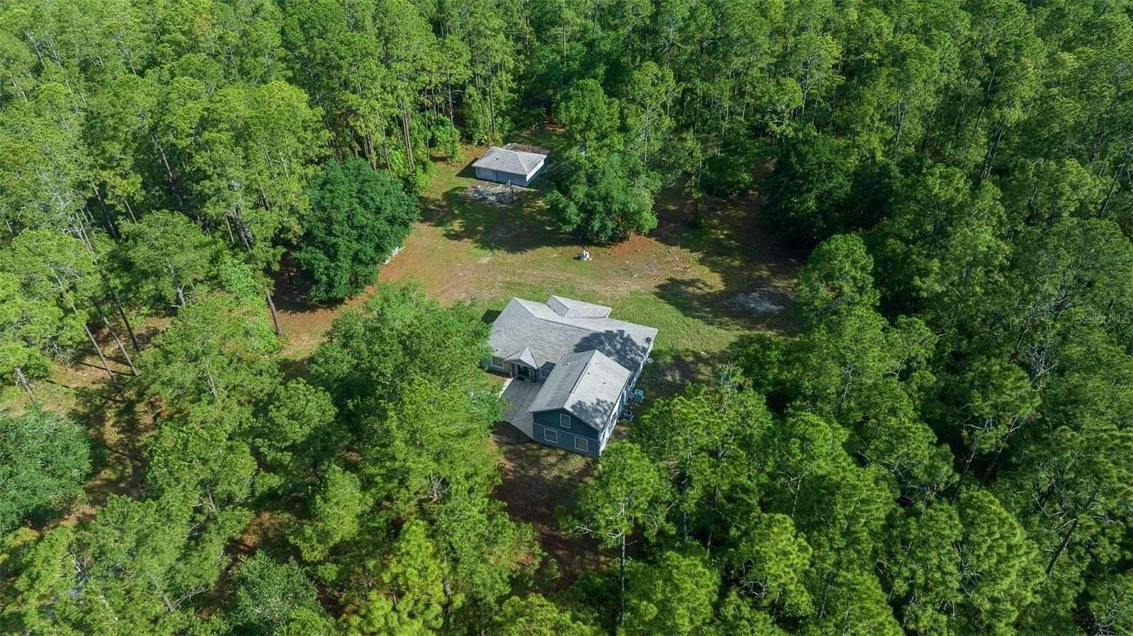 20 Acres of Land with Home for Sale in Silver Springs, Florida