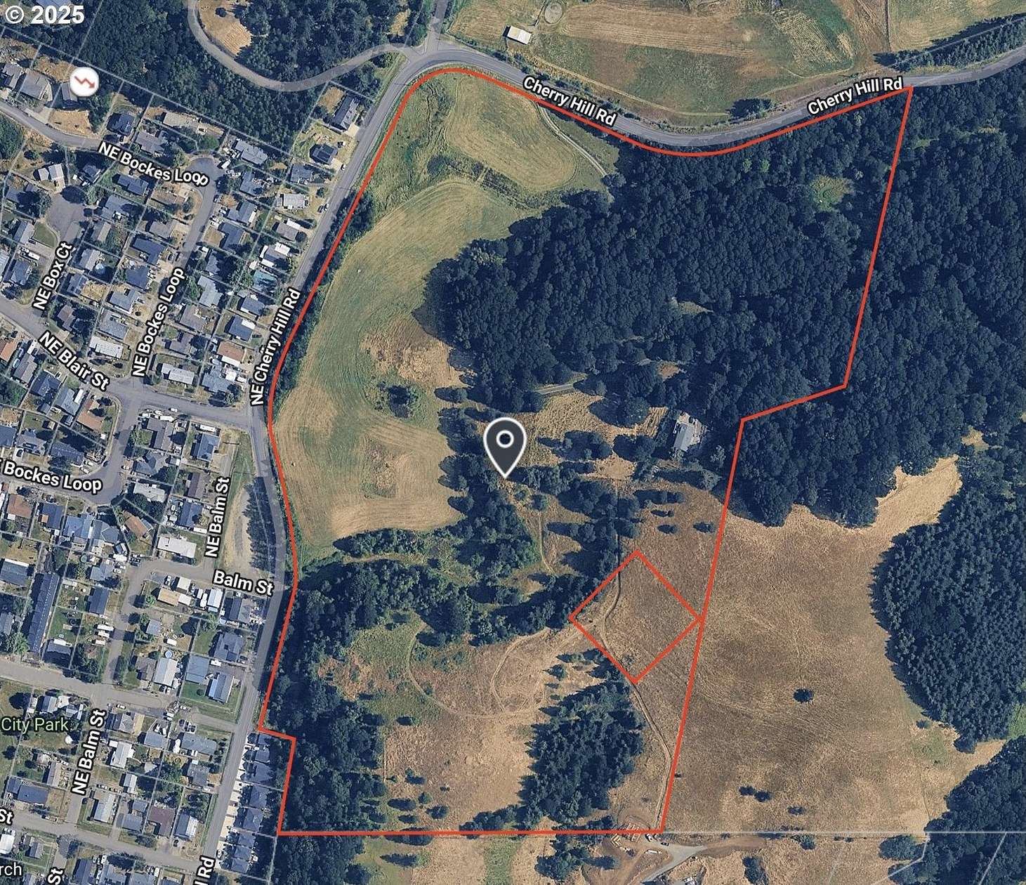 39.2 Acres of Agricultural Land with Home for Sale in Sheridan, Oregon