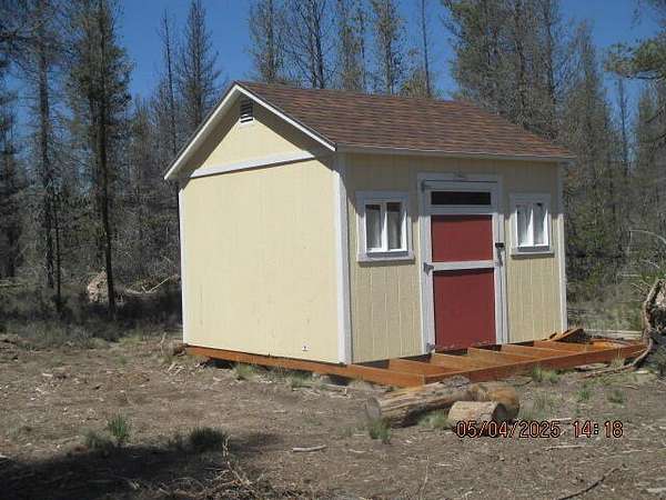 2.32 Acres of Residential Land for Sale in Chiloquin, Oregon