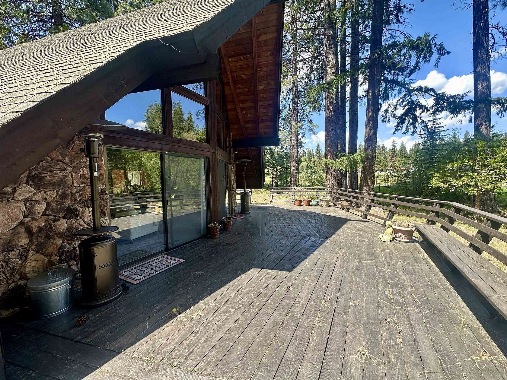 2.23 Acres of Residential Land with Home for Sale in Mount Shasta, California