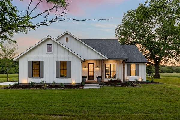 5 Acres of Land with Home for Sale in Ladonia, Texas