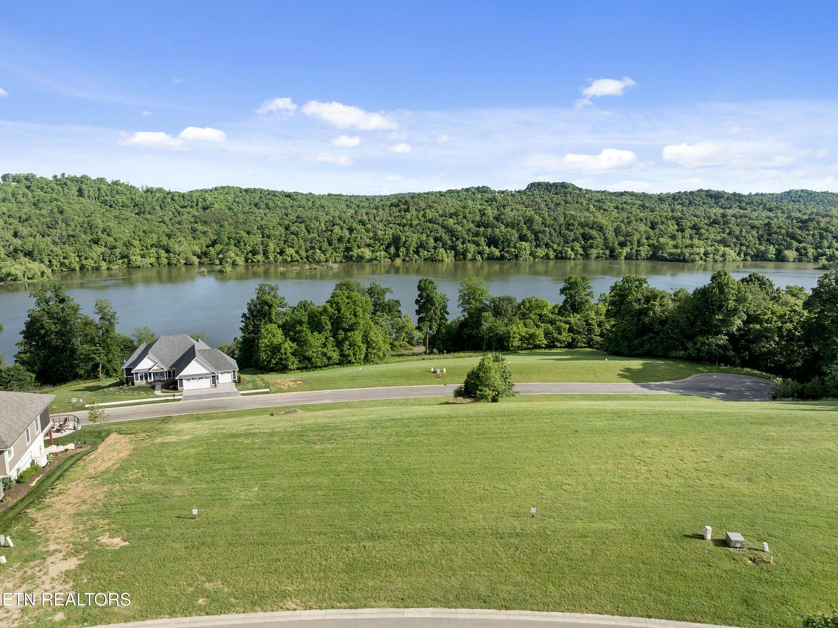 1.14 Acres of Residential Land for Sale in Loudon, Tennessee