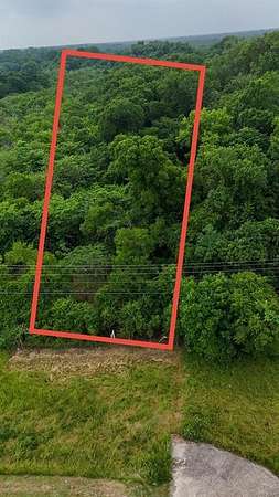 5 Acres of Land for Sale in Greenville, Texas