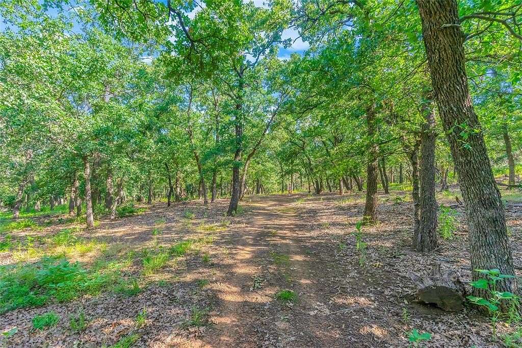 7 Acres of Land for Sale in Cleburne, Texas