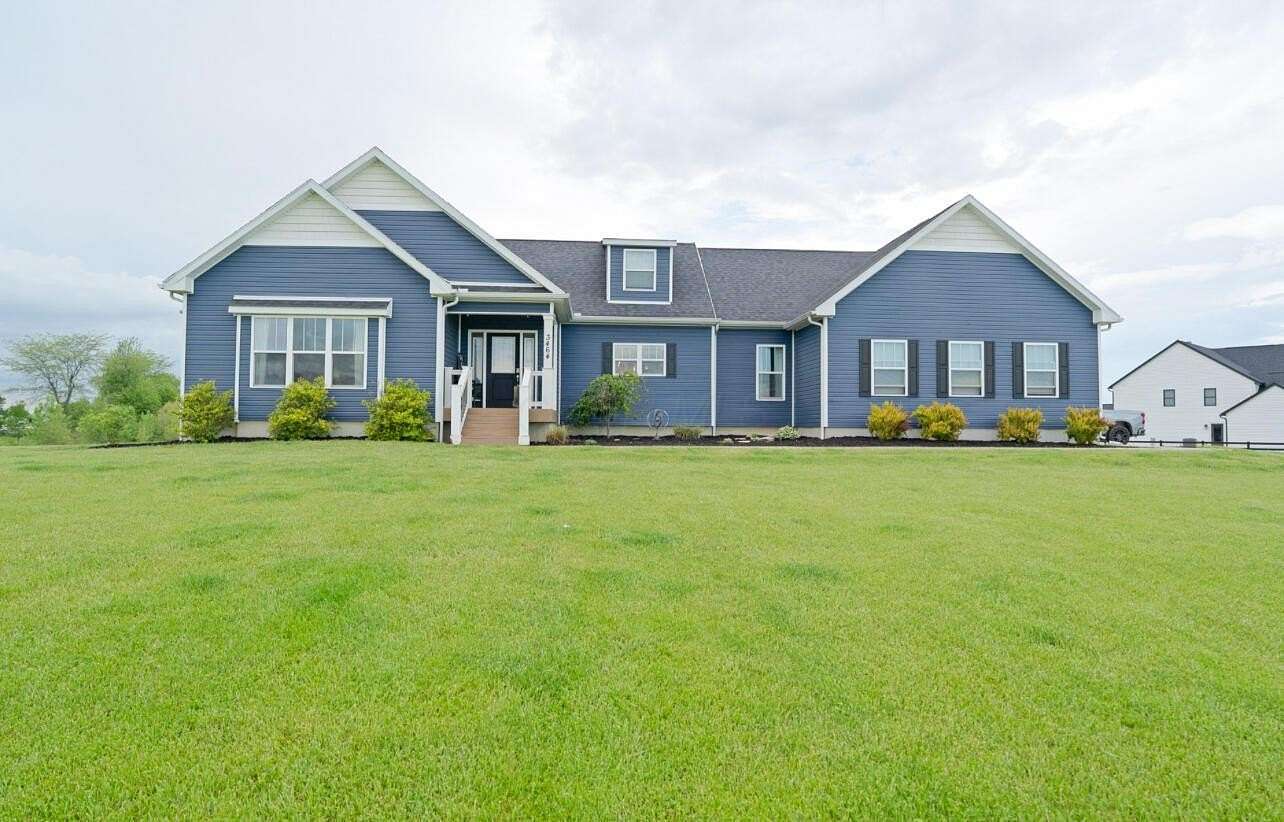 5 Acres of Residential Land with Home for Sale in Johnstown, Ohio