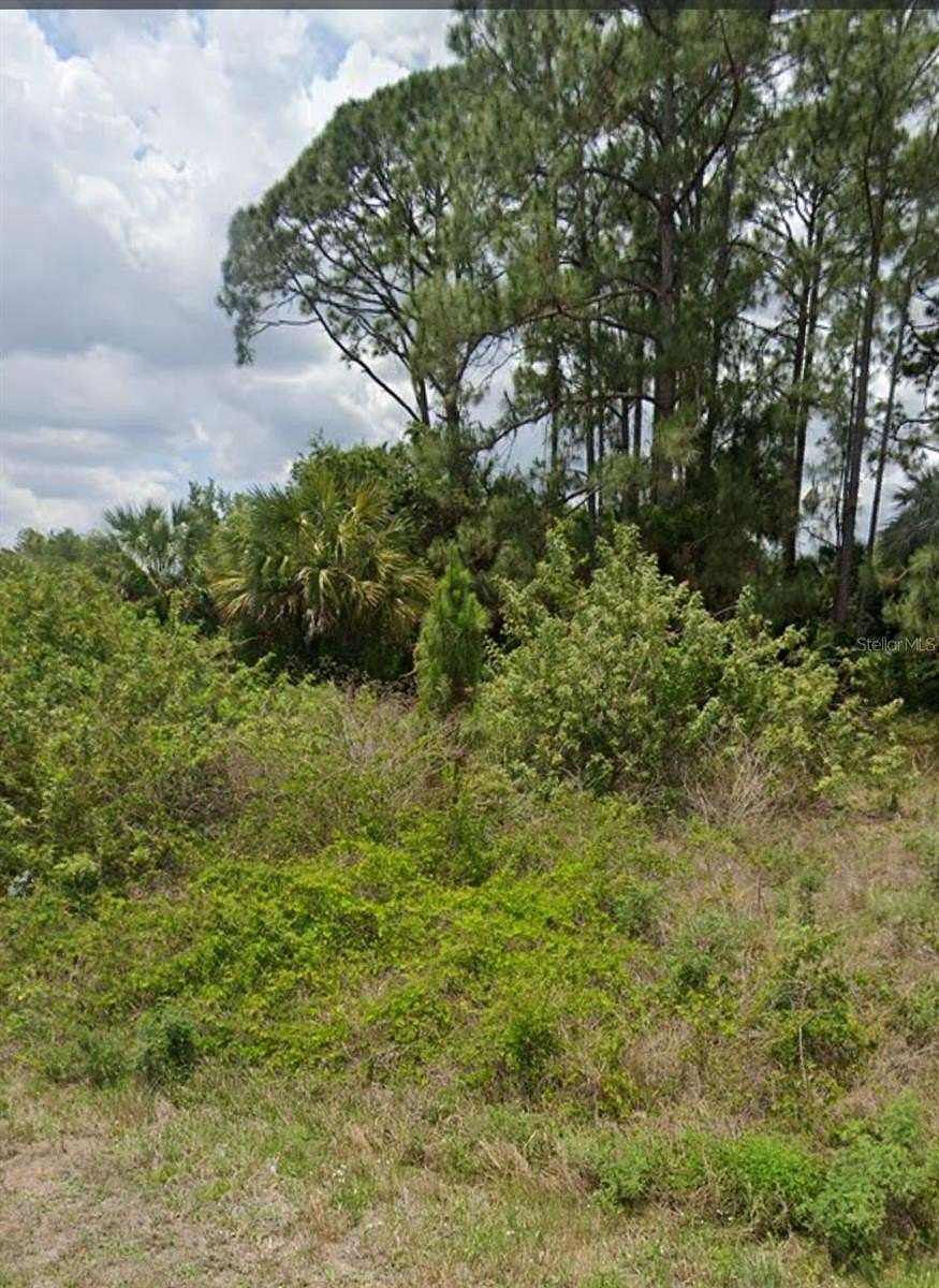 0.5 Acres of Residential Land for Sale in Lehigh Acres, Florida