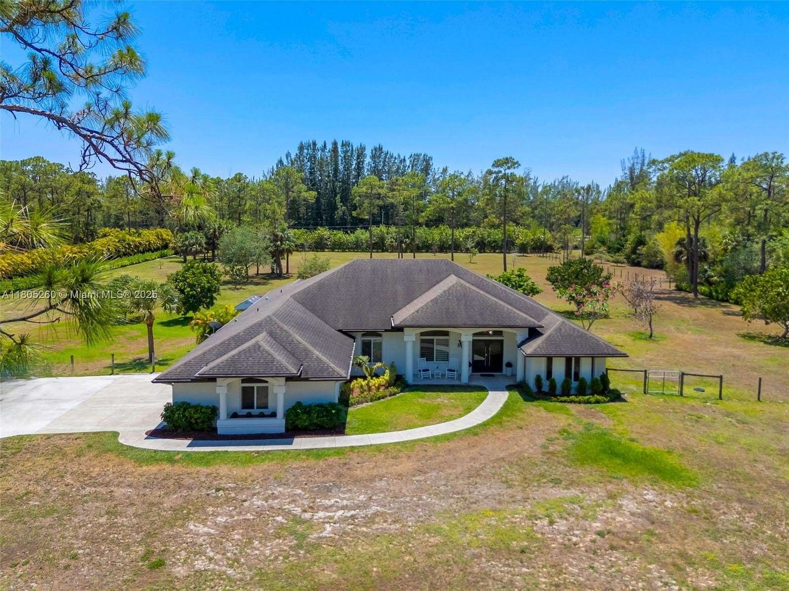 5 Acres of Residential Land with Home for Sale in Palm Beach Gardens, Florida