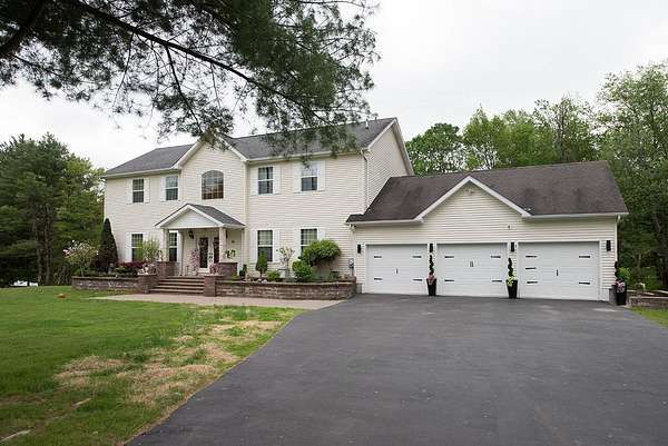 4.42 Acres of Residential Land with Home for Sale in Monticello, New York