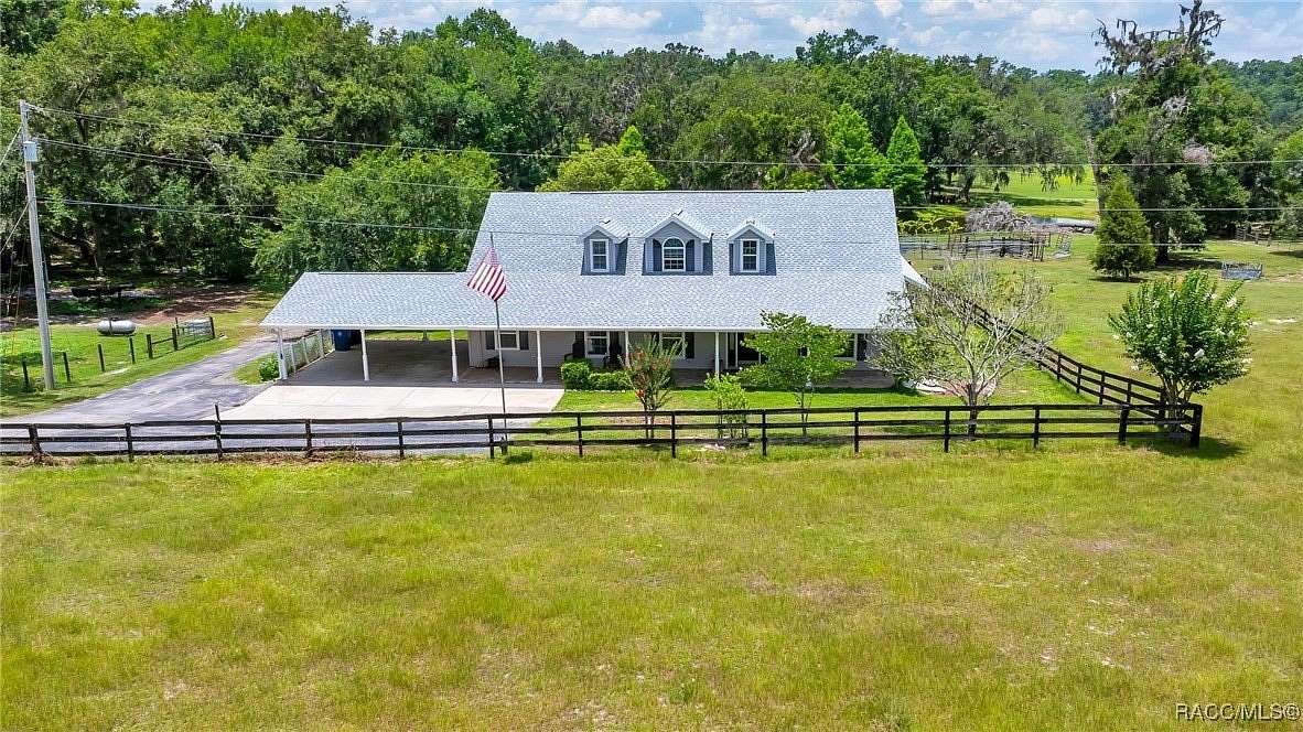 16.6 Acres of Land with Home for Sale in Brooksville, Florida