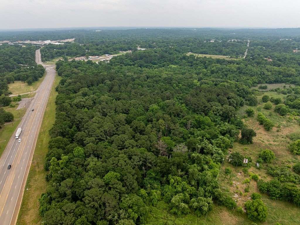 11.5 Acres of Land for Sale in Palestine, Texas