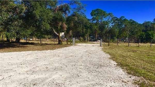 1.25 Acres of Residential Land for Sale in Clewiston, Florida