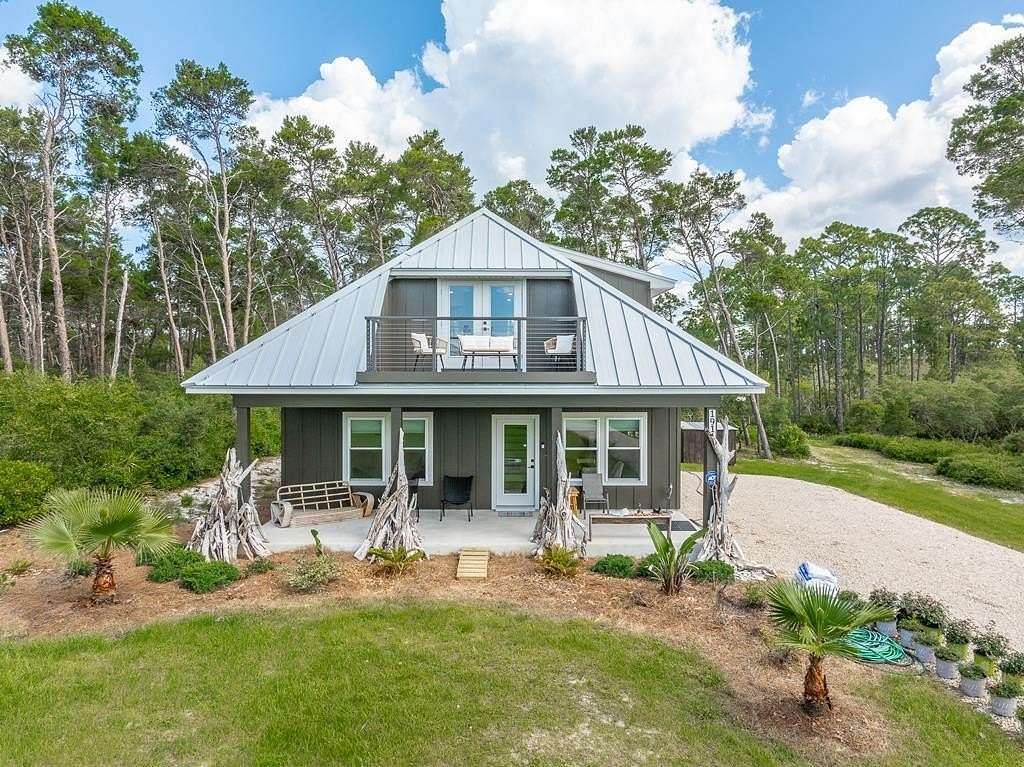 1.62 Acres of Residential Land with Home for Sale in Eastpoint, Florida