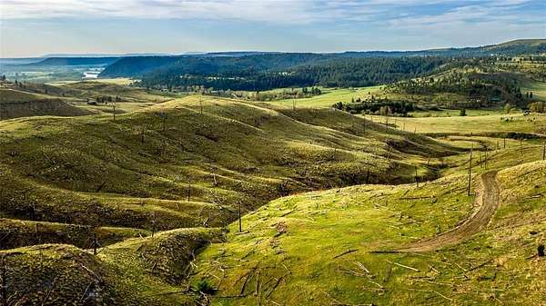 20 Acres of Land for Sale in Columbus, Montana