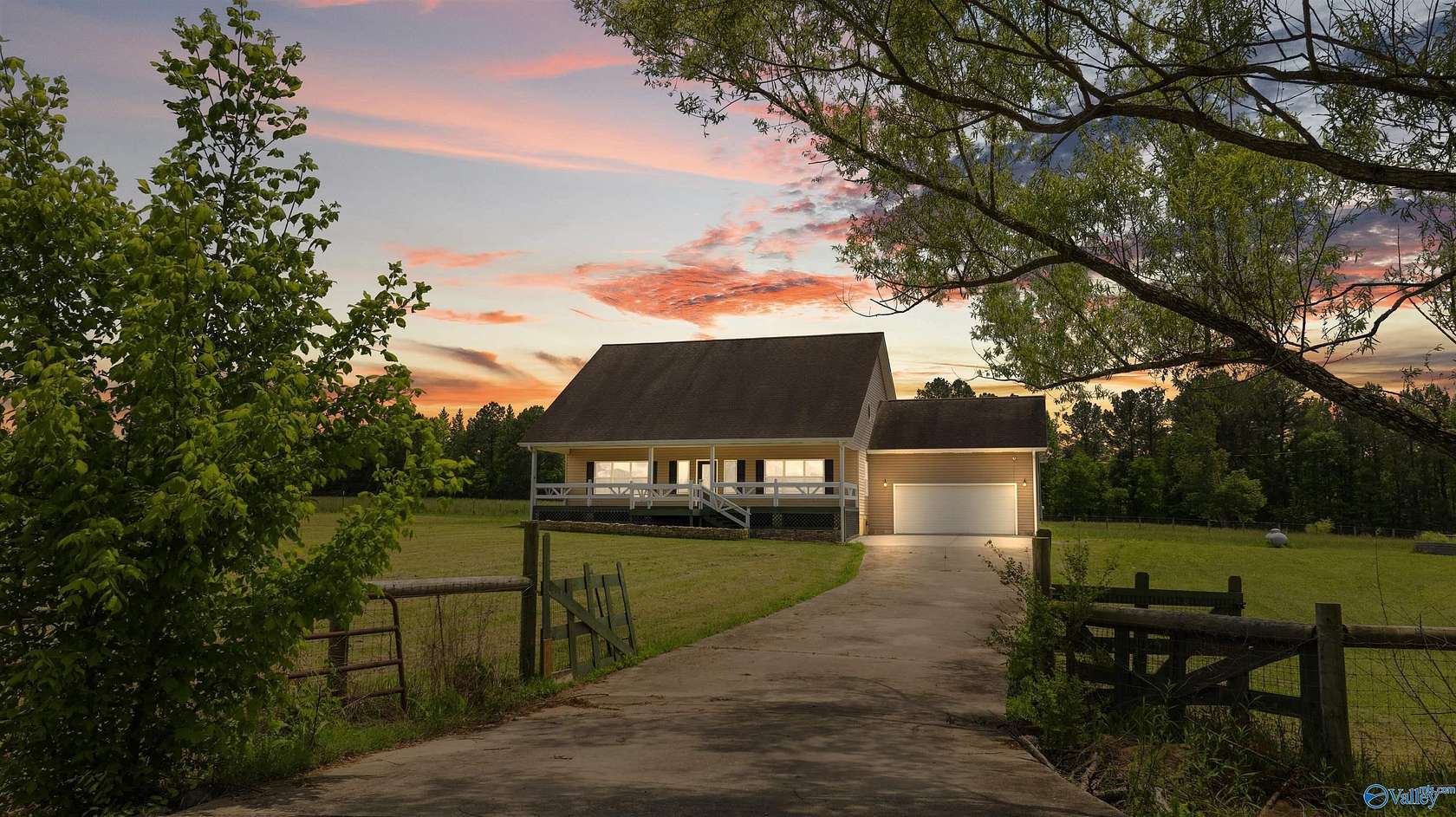 20.9 Acres of Agricultural Land with Home for Sale in Dutton, Alabama