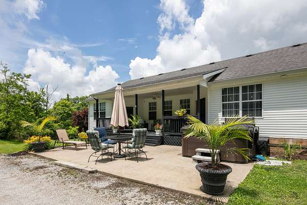 3.1 Acres of Residential Land with Home for Sale in Richmond, Kentucky