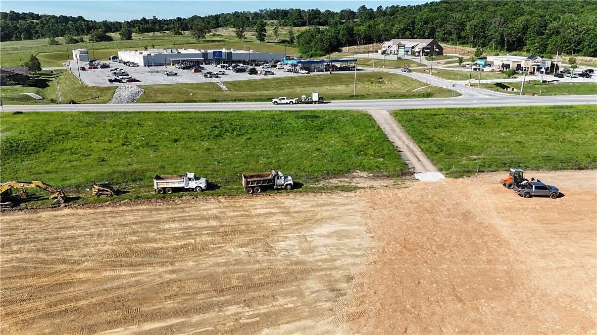 1.5 Acres of Commercial Land for Sale in Huntsville, Arkansas