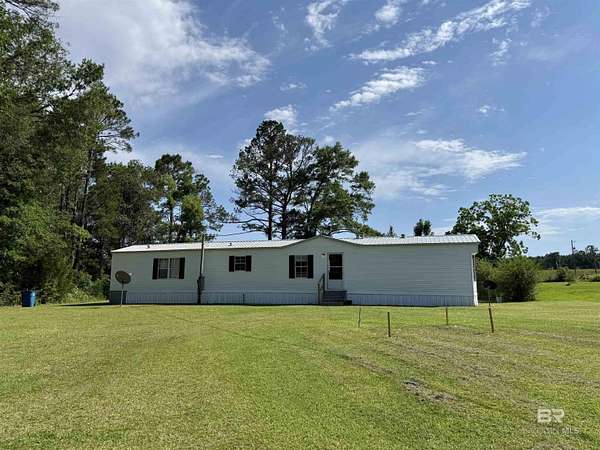3.6 Acres of Residential Land with Home for Sale in Flomaton, Alabama