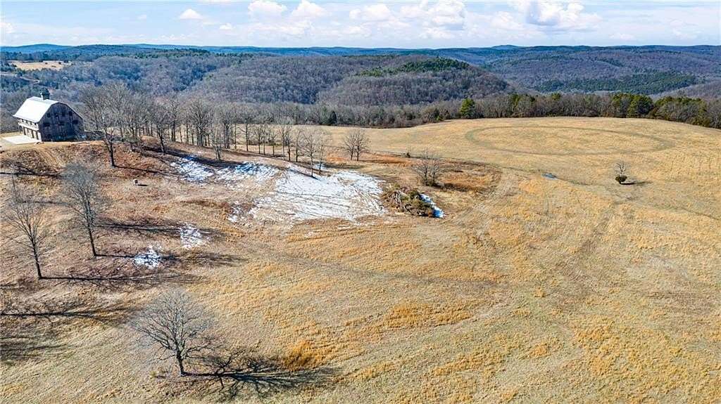 318 Acres of Recreational Land with Home for Sale in Jerusalem, Arkansas