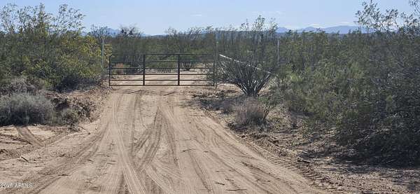 40.4 Acres of Land for Sale in Kingman, Arizona