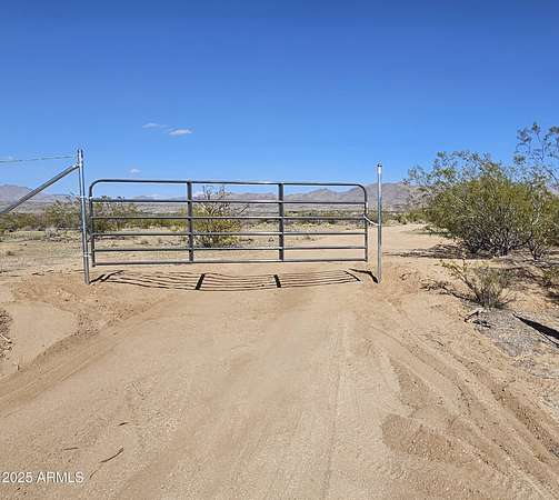 37.9 Acres of Land for Sale in Kingman, Arizona