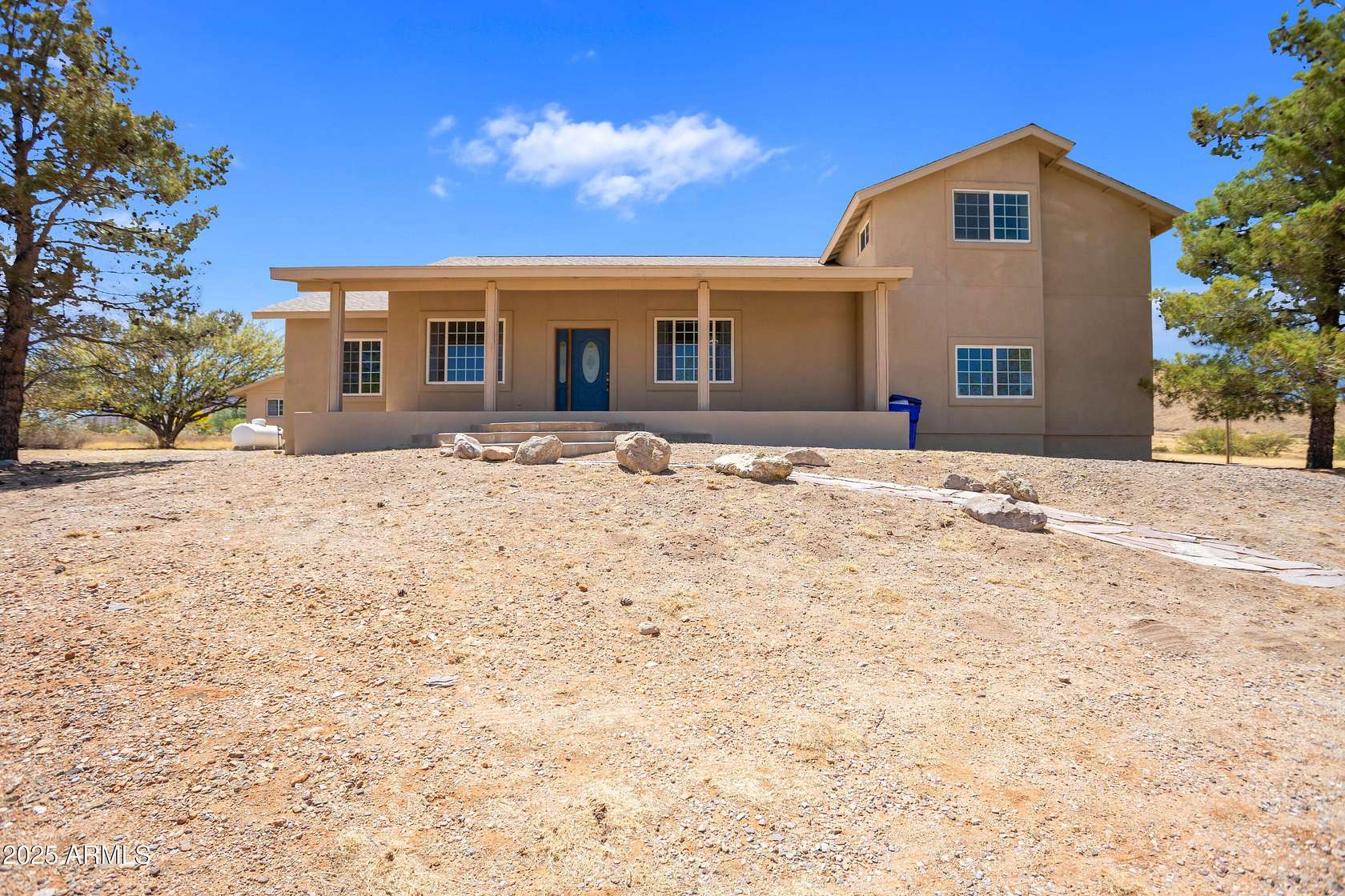 4 Acres of Residential Land with Home for Sale in Hereford, Arizona