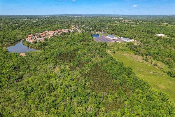 37 Acres of Mixed-Use Land for Sale in Kansas City, Missouri