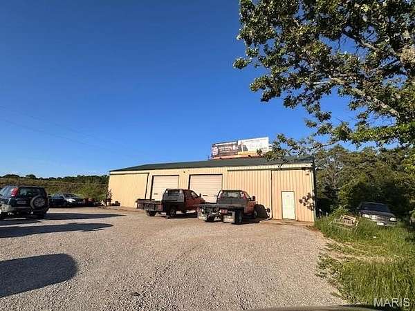 3 Acres of Commercial Land for Sale in Mountain View, Missouri