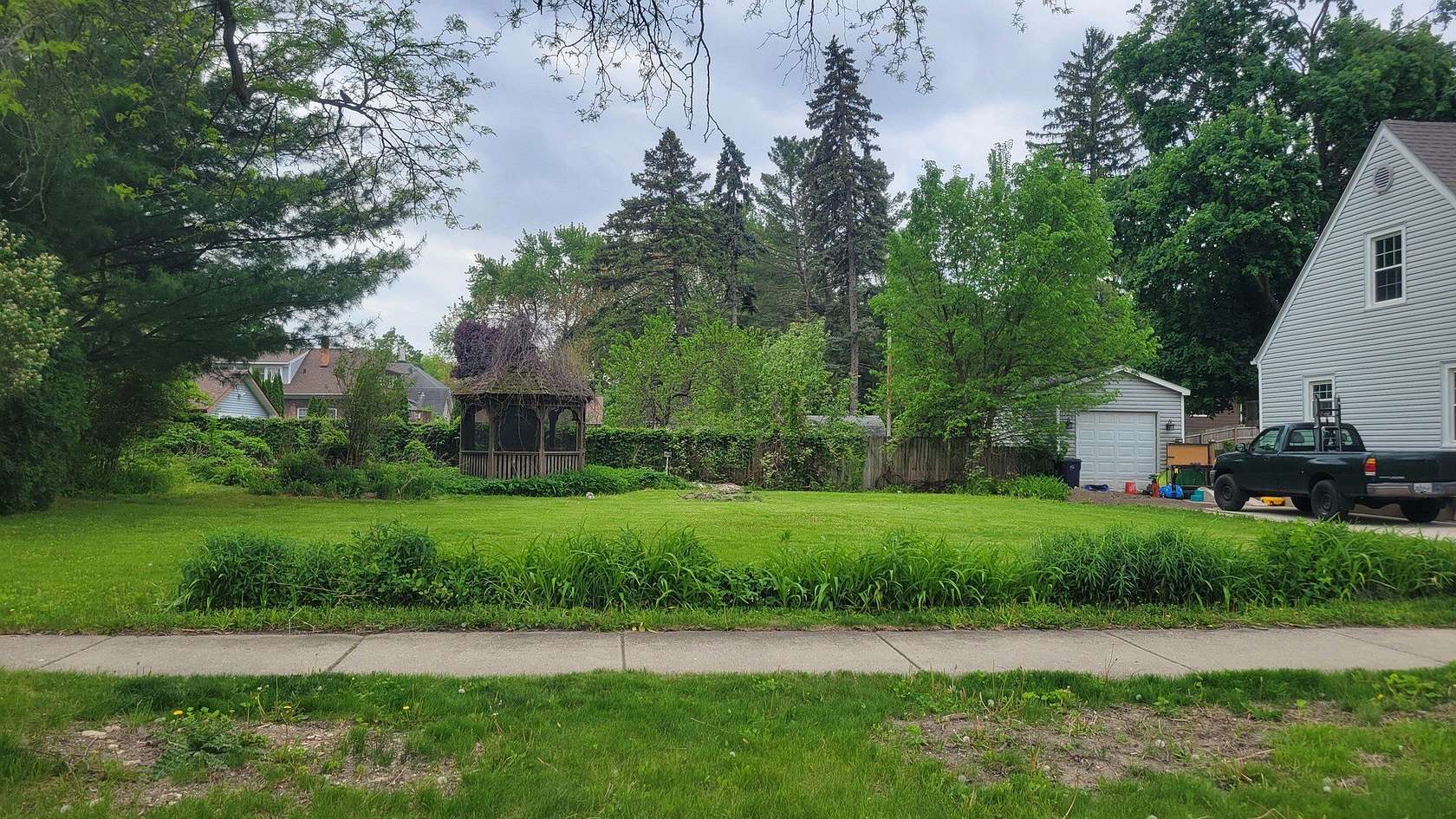 0.13 Acres of Residential Land for Sale in Elgin, Illinois