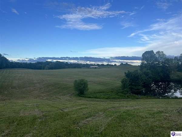 52.6 Acres of Land for Sale in Magnolia, Kentucky