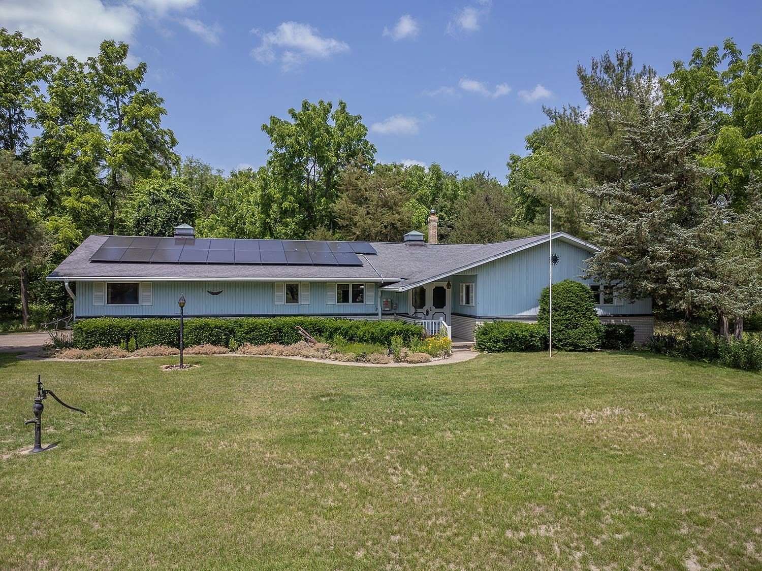 2.42 Acres of Residential Land with Home for Sale in Thomson, Illinois