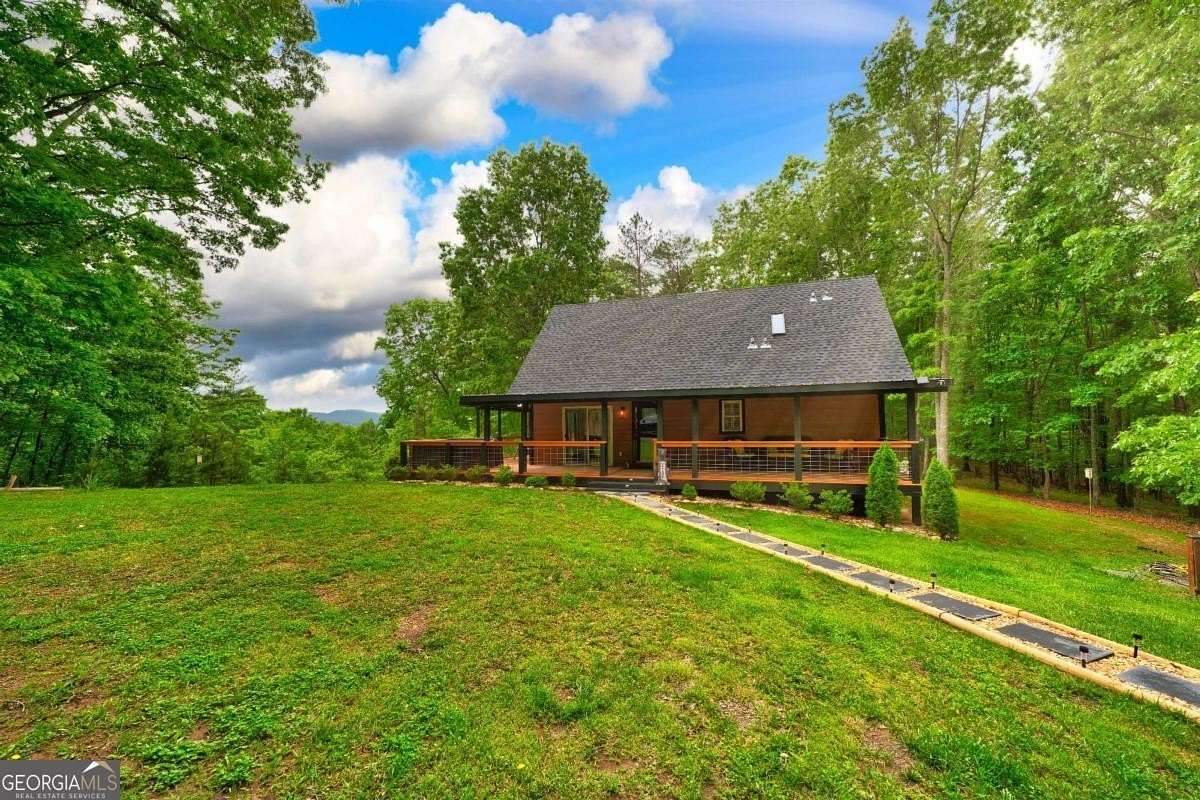 3.29 Acres of Residential Land with Home for Sale in Mineral Bluff, Georgia