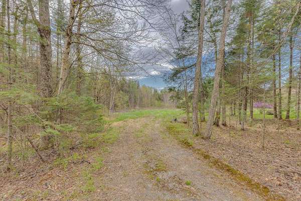1.6 Acres of Residential Land for Sale in Franconia, New Hampshire