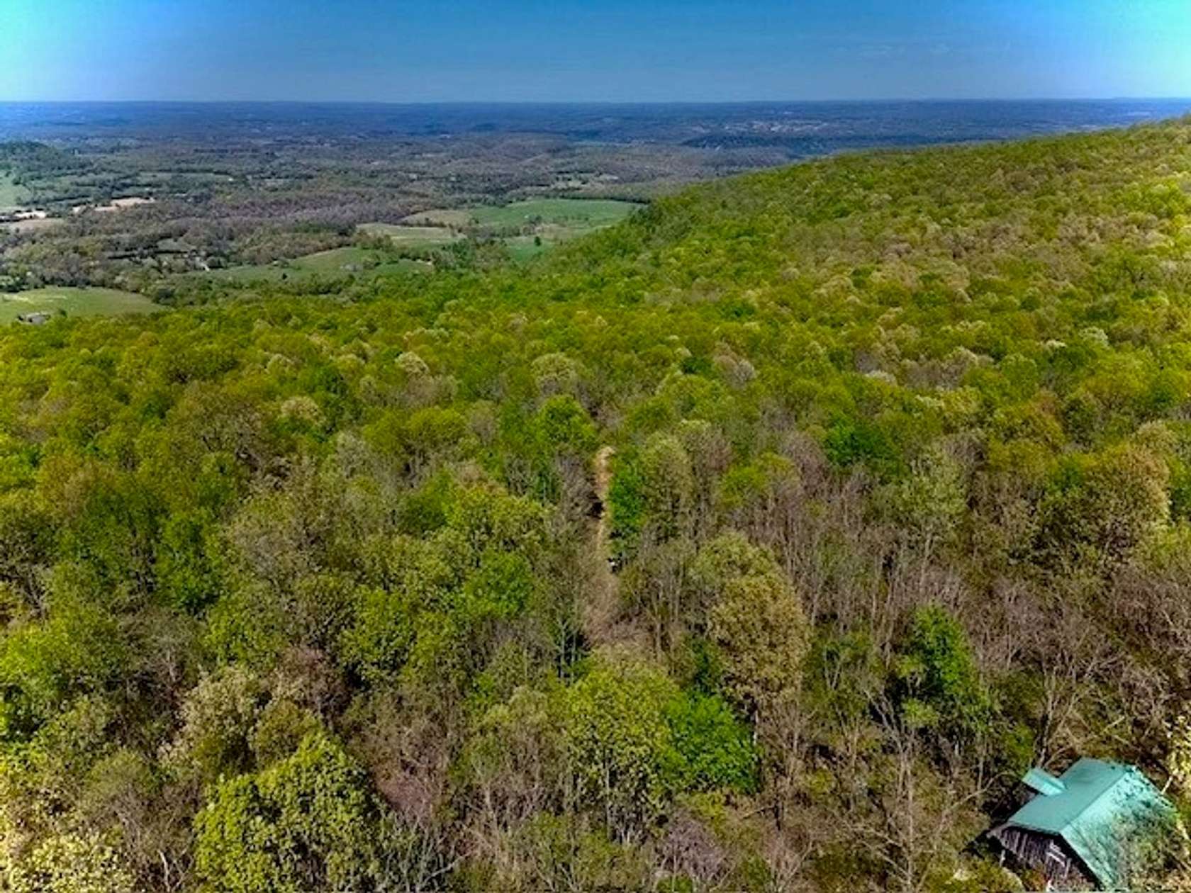 9.62 Acres of Improved Recreational Land for Sale in Marshall, Arkansas