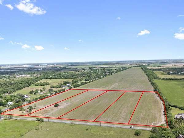 5 Acres of Residential Land for Sale in Bay City, Texas