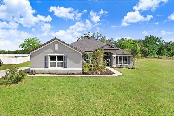 2.28 Acres of Residential Land with Home for Sale in Dade City, Florida
