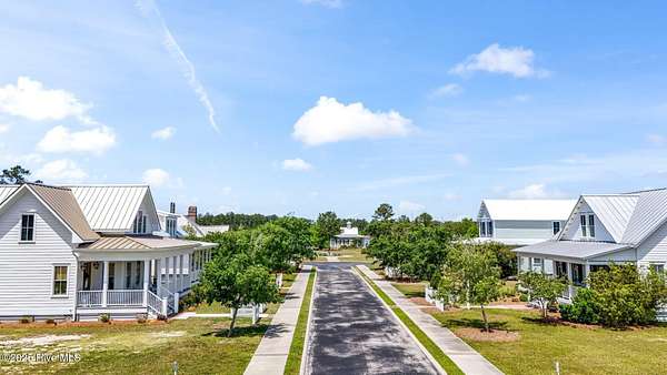 0.34 Acres of Residential Land for Sale in Oriental, North Carolina